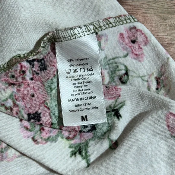 LuLaRoe 3/4 Sleeve Chic Floral Raglan Tunic - Green and Pink - Picture 6 of 9